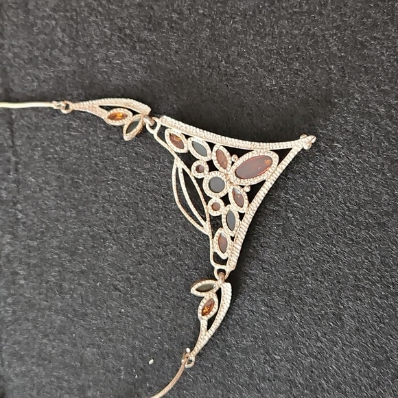 Amber Stones, Silver Necklace - Picture 5 of 12